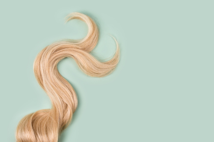Blond zimny czy ciepły – który odcień bardziej Ci pasuje?